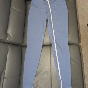 Soft Periwinkle Columbia Leggings - Med (unworn, no tags)